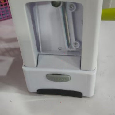 QuickCut Pro – 5-Blade Vegetable Chopper