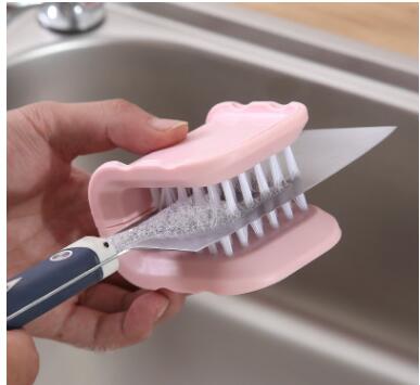 U-Shaped Knife Cleaner Brush | Safe & Easy Blade Cleaning